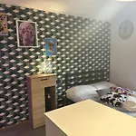 Apartment Feel - Vivid *
