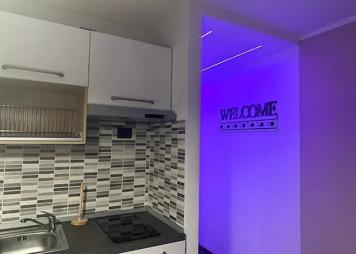 Feel - Vivid 아파트